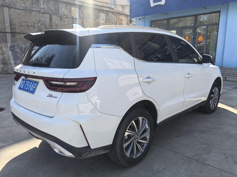Geely Vision X6, 2024 — фото 5 из 12