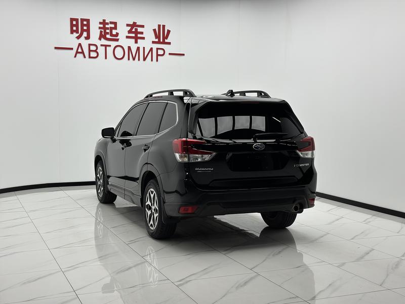 Subaru Forester, 2022 — фото 4 из 12
