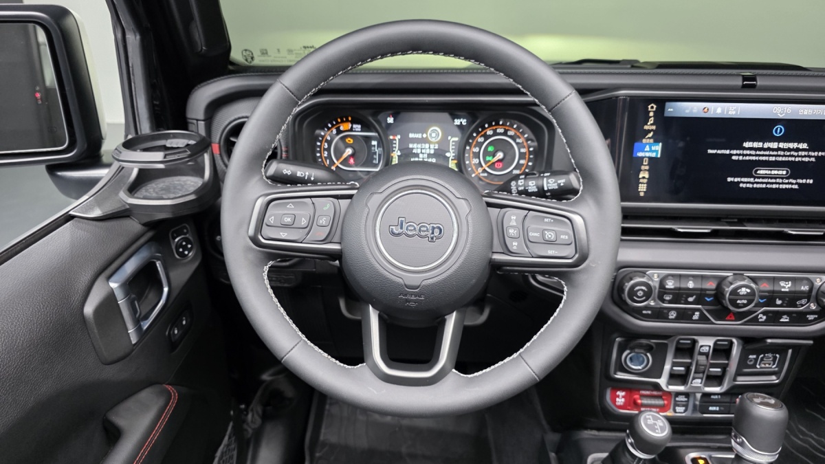 Jeep Wrangler, 2025 — фото 12 из 12