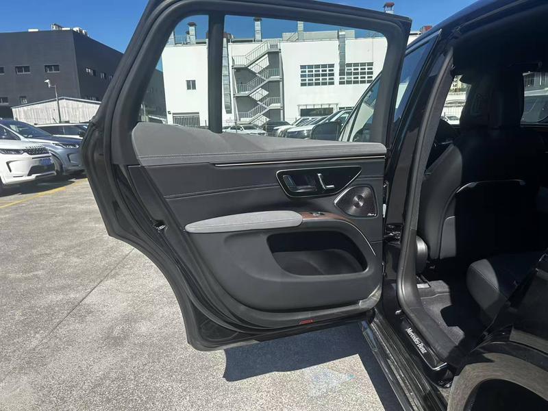 Mercedes-Benz EQS, 2025 — фото 12 из 12