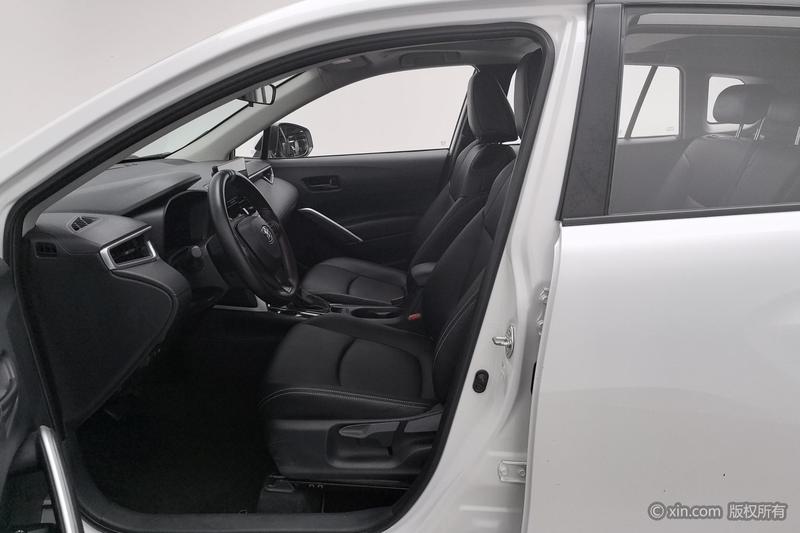 Toyota Corolla Cross, 2023 — фото 12 из 12