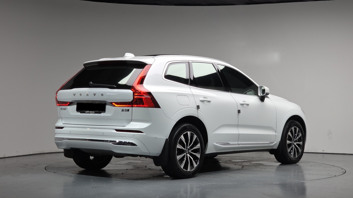 Volvo XC60, 2024 — фото 2 из 12