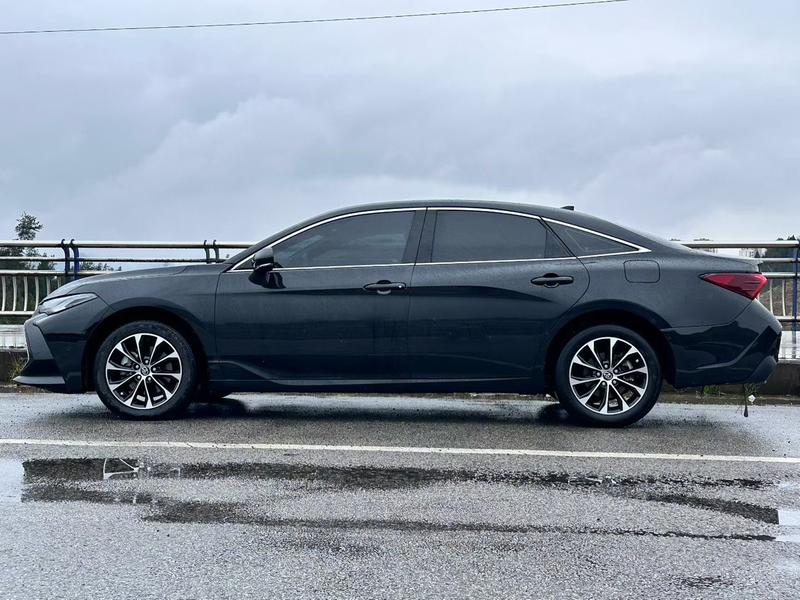 Toyota Avalon, 2024 — фото 3 из 9