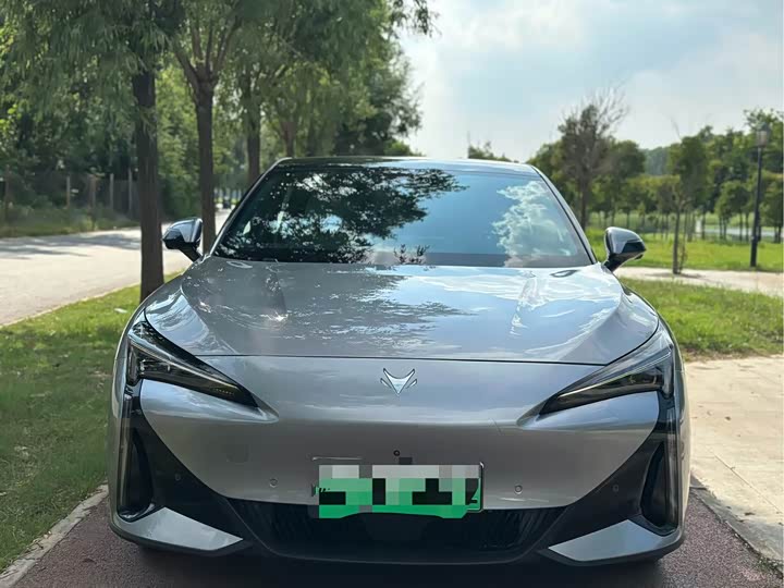 BAIC Arcfox Alpha S5, 2024 — фото 2 из 9