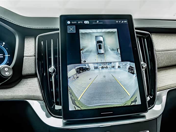 Volvo XC90 Hybrid, 2025 — фото 9 из 9
