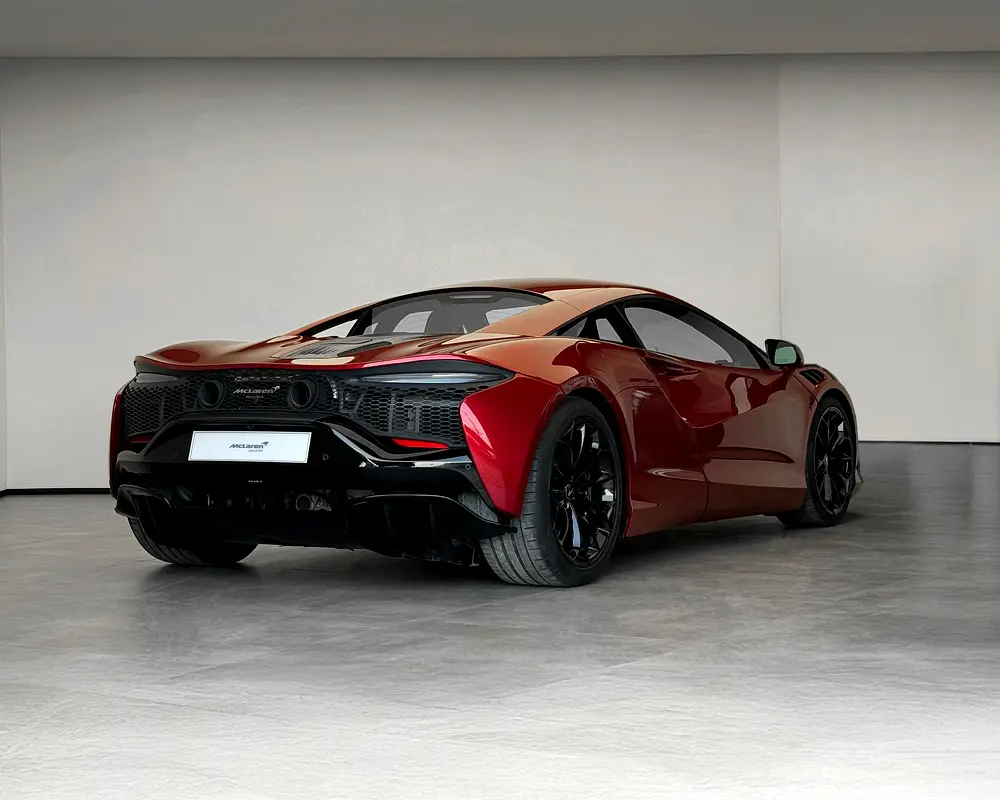 McLaren Artura, 2023 — фото 6 из 10
