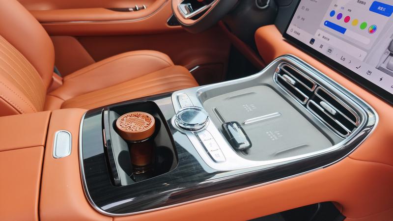Geely Galaxy M9, 2025 — фото 8 из 11