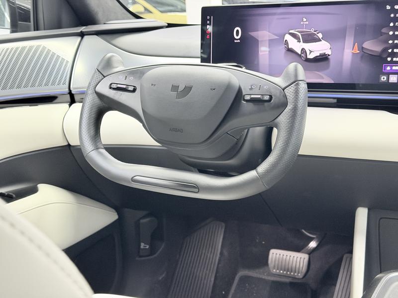 Geely Jiyue 01, 2023 — фото 7 из 10