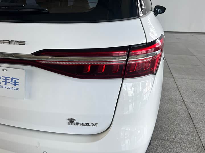 BYD Song Max Hybrid, 2023 — фото 7 из 9