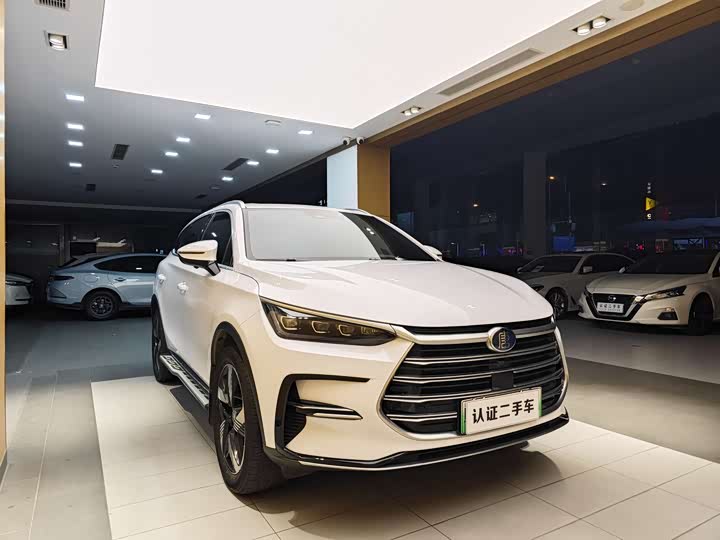 BYD Tang Hybrid/EV, 2023 — фото 5 из 9