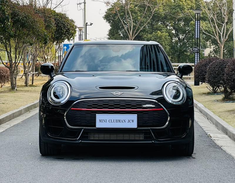 Mini Clubman JCW, 2022 — фото 2 из 9