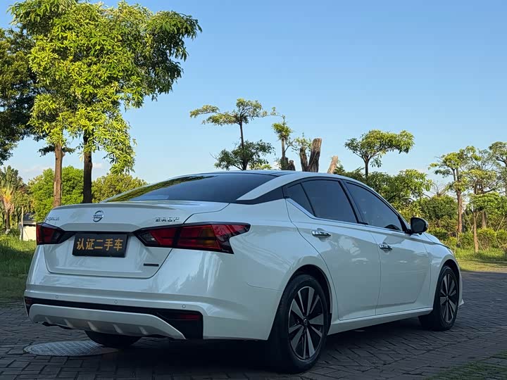 Nissan Teana, 2022 — фото 3 из 9