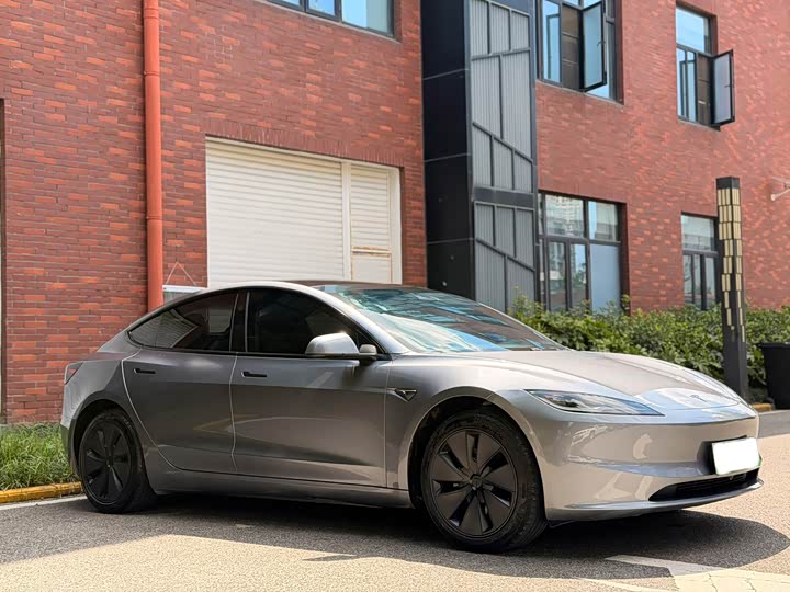 Tesla Model 3, 2025 — фото 3 из 9