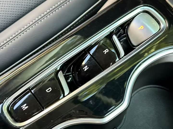 Buick Envision Plus, 2022 — фото 4 из 9