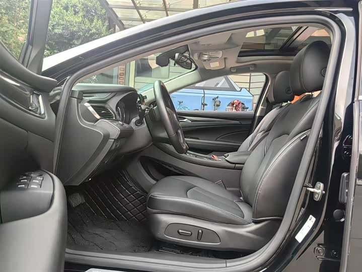 Buick LaCrosse, 2022 — фото 5 из 9
