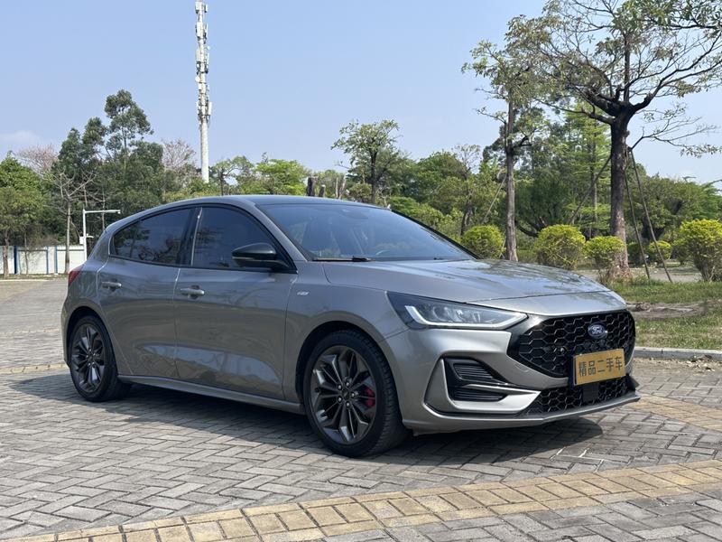 Ford Focus, 2022 — фото 3 из 12