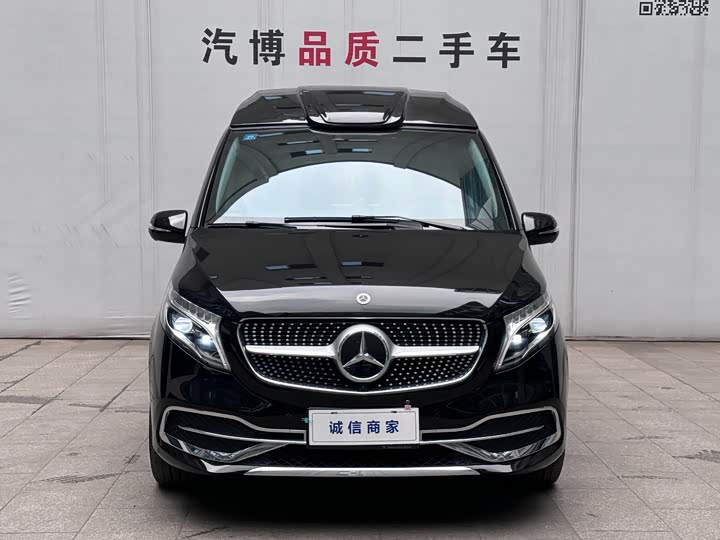 Mercedes-Benz V-Class, 2022 — фото 2 из 9