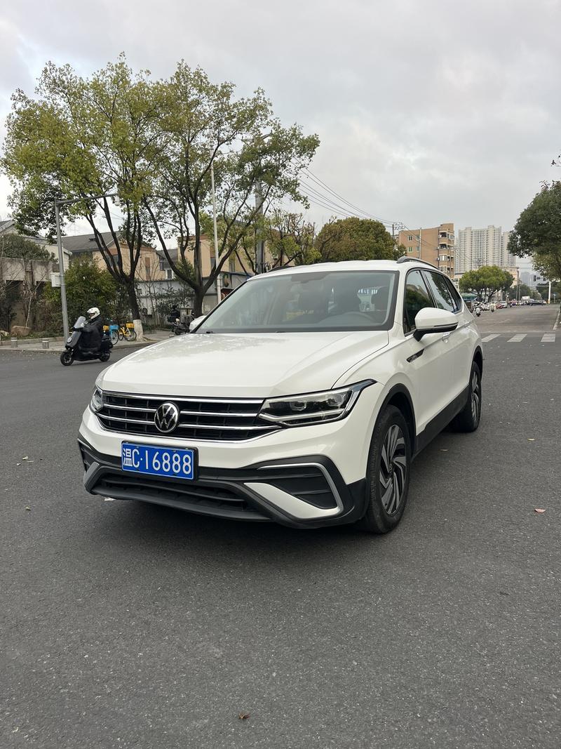 Volkswagen Tiguan L Pro, 2022 — купить в Костроме под ключ