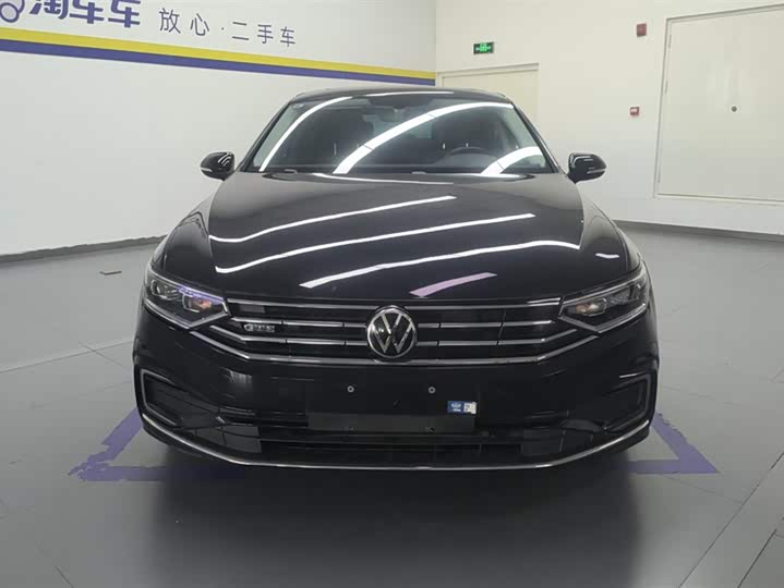 Volkswagen Magotan GTE Hybrid, 2022 — фото 2 из 9