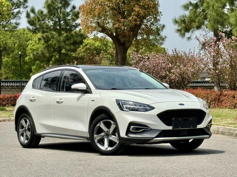 Ford Focus Active, 2021 — фото 3 из 12