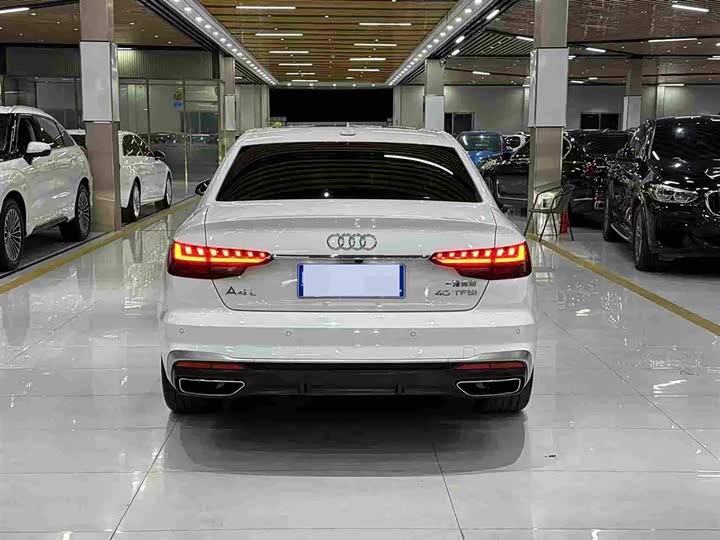 Audi A4L, 2024 — фото 5 из 9