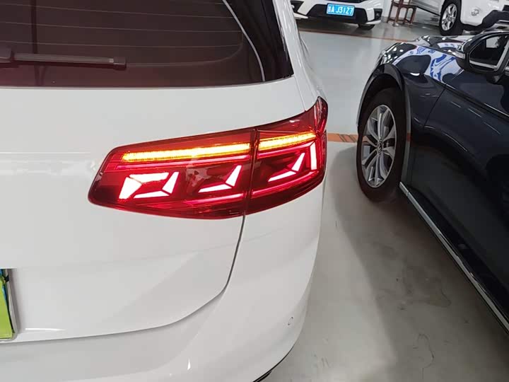 Volkswagen Passat Variant, 2022 — фото 8 из 9