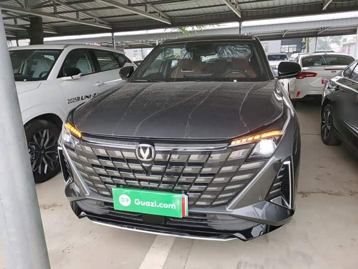 Changan UNI-Z Hybrid, 2026 — фото 3 из 9