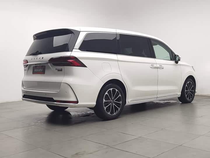 Roewe iMax 8, 2023 — фото 2 из 9
