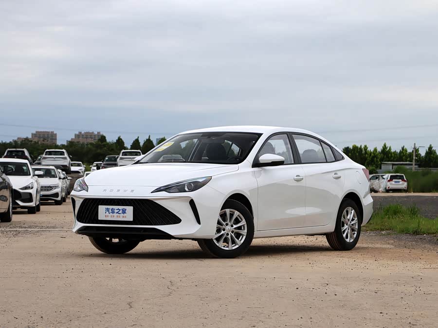 Roewe i5, 2026 — купить в Саранске под ключ