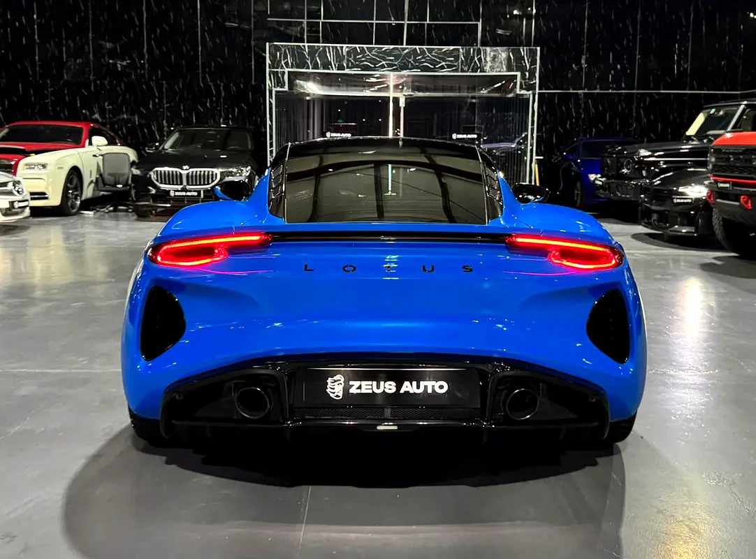 Lotus Emira, 2023 — фото 7 из 10