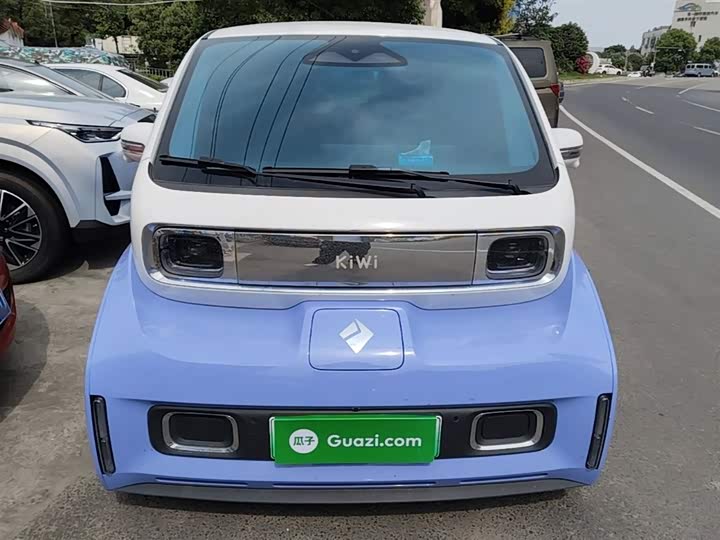Baojun KiWi EV, 2024 — фото 3 из 9