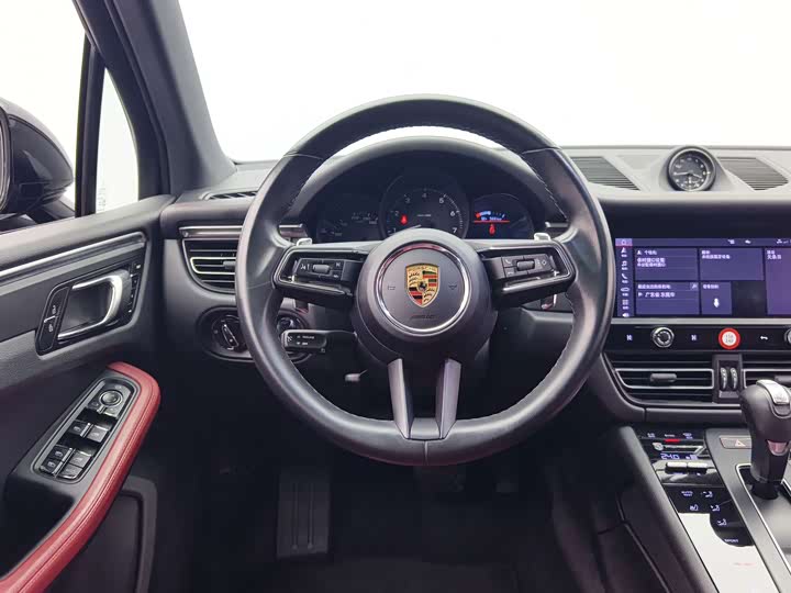Porsche Macan, 2023 — фото 8 из 9