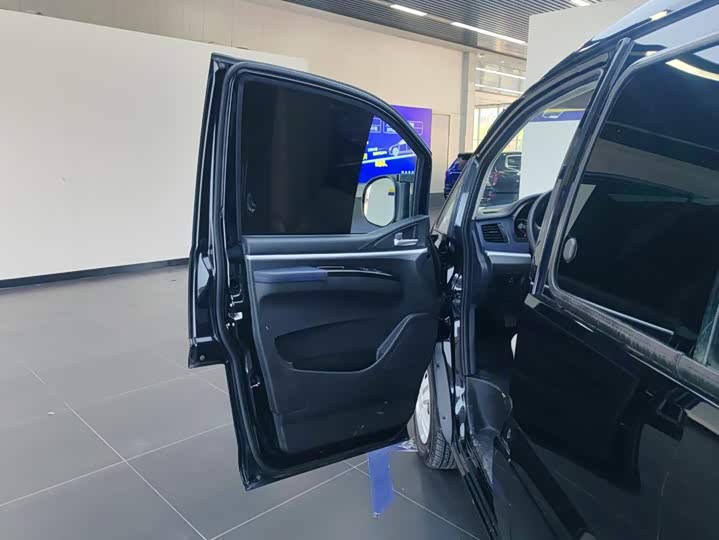 Dongfeng Forthing Lingzhi M5, 2024 — фото 7 из 9