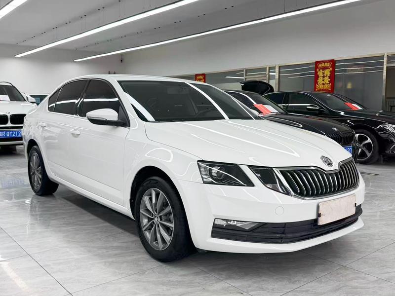 Skoda Octavia Pro, 2022 — фото 3 из 12