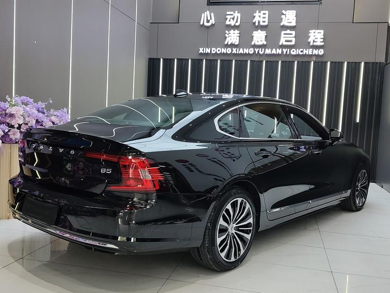Volvo S90, 2024 — фото 6 из 9