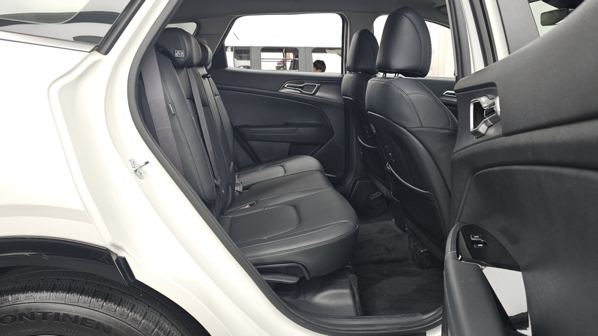 Kia Sportage, 2023 — фото 11 из 12
