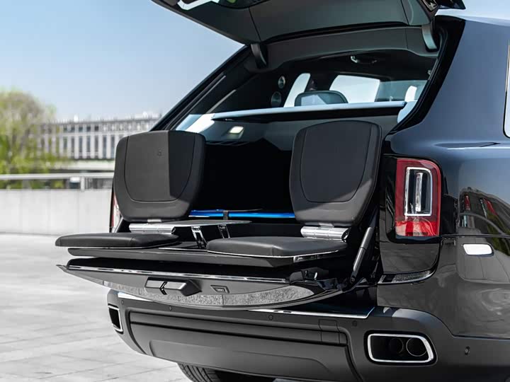 Rolls-Royce Cullinan, 2024 — фото 2 из 9