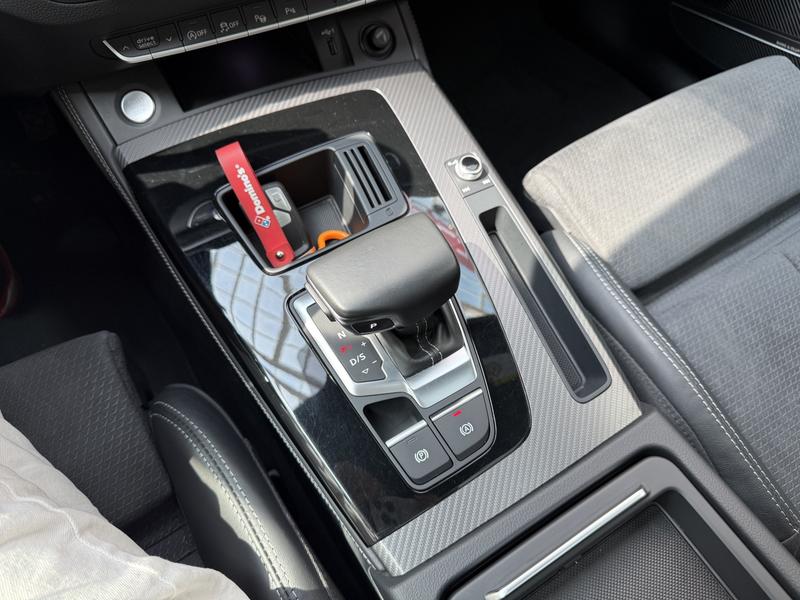 Audi Q5L Sportback, 2021 — фото 9 из 10