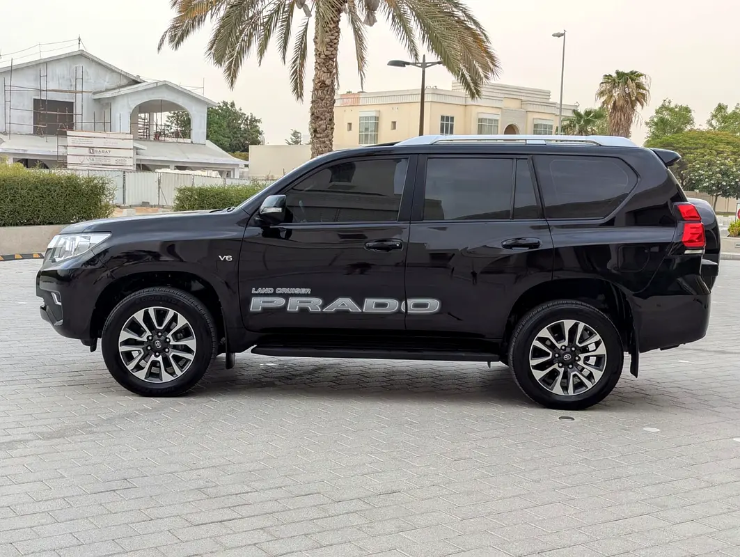 Toyota Prado, 2022 — фото 7 из 10