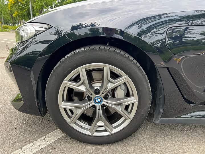 BMW i3, 2024 — фото 6 из 9
