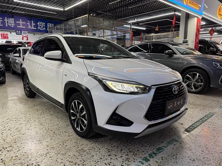 Toyota Yaris L Hatchback, 2022 — фото 3 из 9