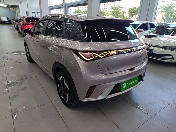 BYD Dolphin, 2022 — фото 5 из 9