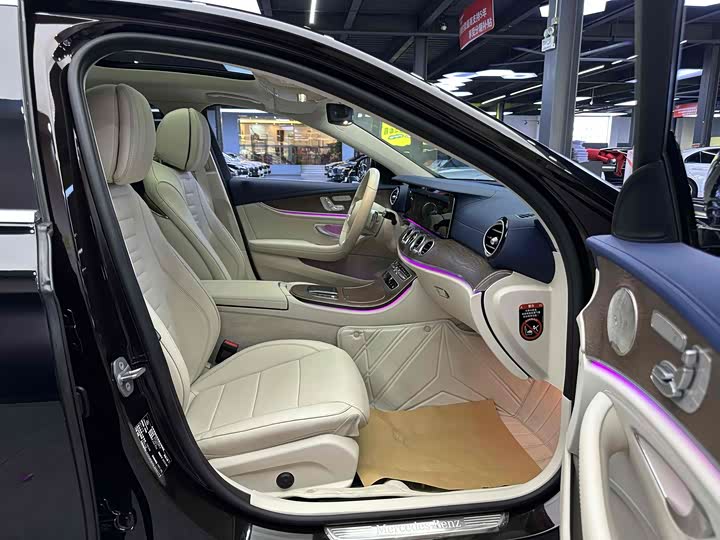 Mercedes-Benz E-Class, 2022 — фото 5 из 9