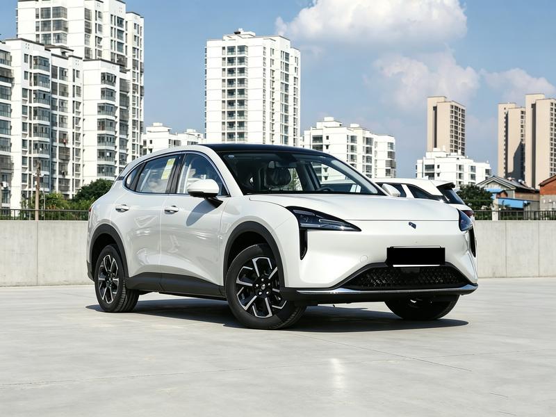 Baojun E6, 2026 — фото 3 из 12