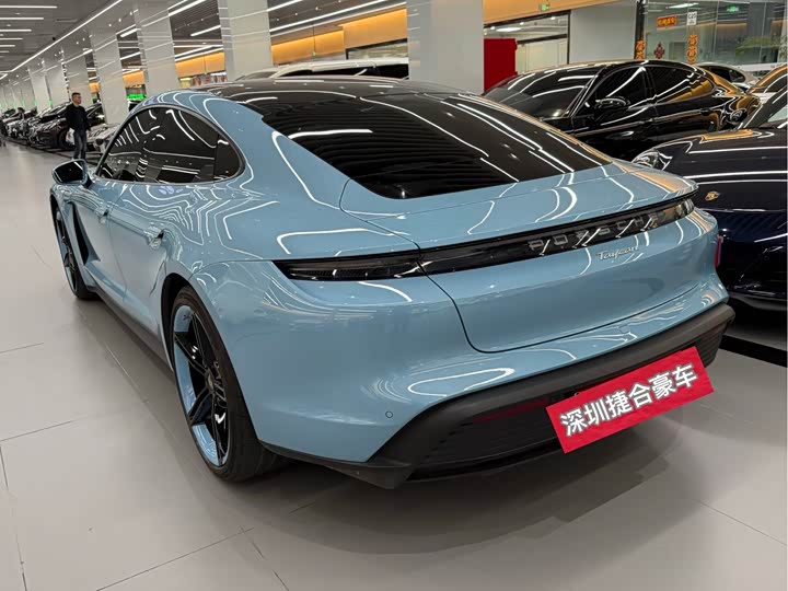 Porsche Taycan, 2022 — фото 4 из 9