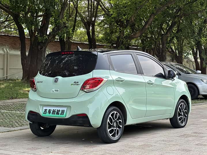 Changan BenBen E-Star, 2022 — фото 6 из 9