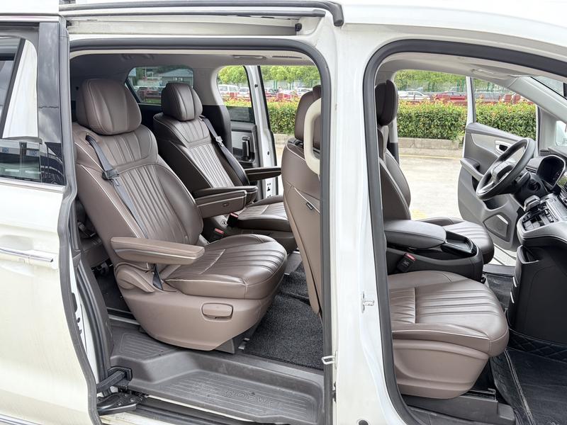 Roewe iMax 8, 2023 — фото 11 из 12