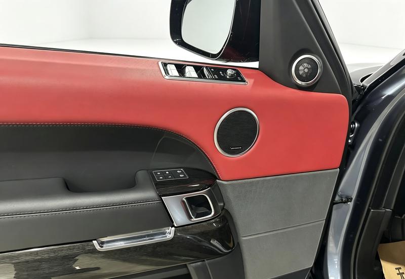 Land Rover Range Rover Sport, 2022 — фото 10 из 11