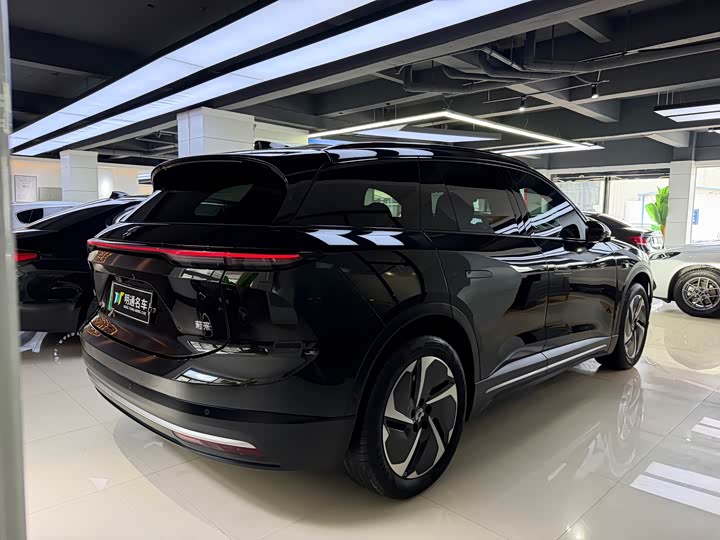 Nio ES6, 2025 — фото 6 из 9