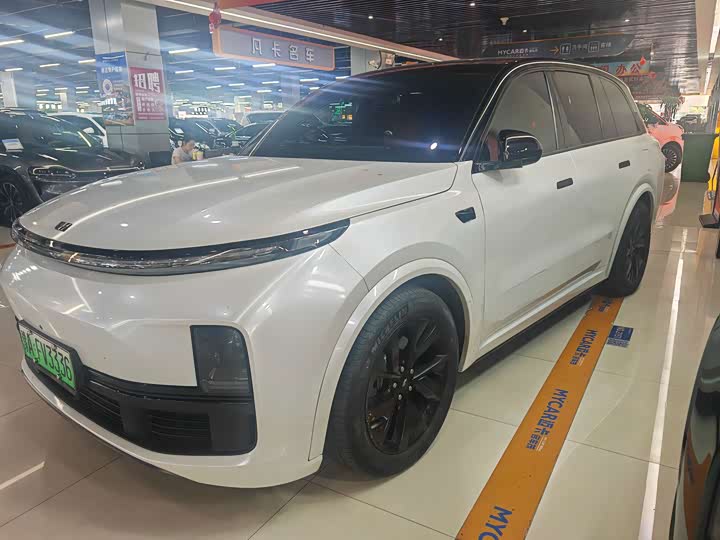 LiXiang L8, 2023 — купить в Санкт-Петербурге под ключ